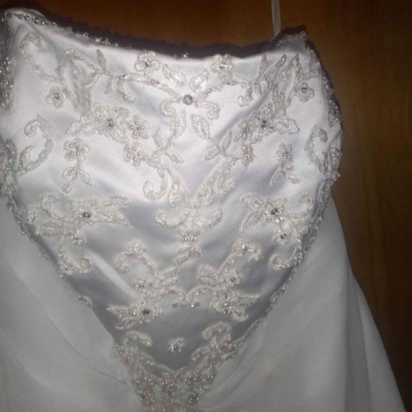 David's Bridal Wedding Dress - Picture 1 of 7